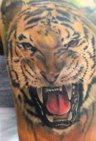 farba ramena realistický revúci tiger veľký tetovací vzor