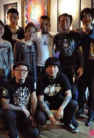 Foto artis tato kepribadian fashion