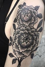 Fermoso patrón de tatuaxe floral negro