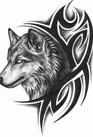 Ketua serigala yang tampan dan manuskrip tatu totem yang bergaya