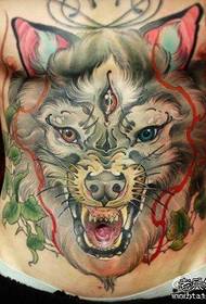 Чоловічі передні груди супер красивий прохолодний візерунок татуювання голова вовка