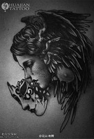 मुखवटा मुलगी टॅटू हस्तलिखित चित्र