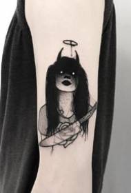 un ensemble de dessins de tatouage noir et blanc dans un style sombre.