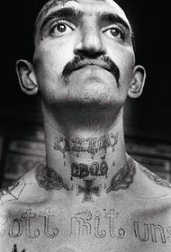 A coetus Russian de carcere hominum totem tattoos