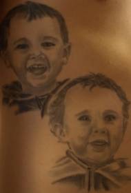 Taille-kant realistiese kinderportret-tatoeëringspatroon