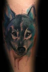 Slika tetovaža vučje glave Razne akvarelno razmazane uzorke tetovaže na glavi vuka