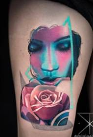Абстрактна краса та реалізм у поєднанні з красивою жінкою, як татуювання малюнок
