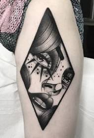 Tumšo meiteņu tetovējumu komplekts ar meitenes portreta elementiem