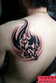 Fantje ramena priljubljen kul vzorec tetovaže totem volk