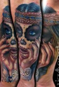 Krásne smrti dievča tetovanie paže