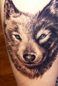 I-Wolf tattoo 9 imidwebo ye-wolf tattoo kodwa enolaka