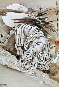 dominujący wzór tatuażu tygrysa