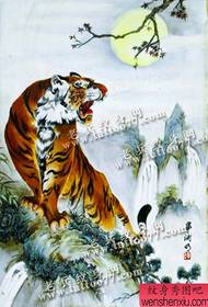 patrón de tatuaje atractivo: imagen dominante del patrón de tatuaje de tigre