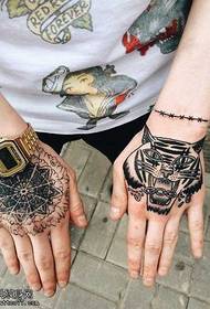 Hand van Gogh Tiger Kopf Tattoo Muster