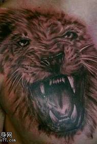 chest domineering lion head tattoo pattern