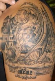 Padrão de tatuagem de gárgula de leão alado grande