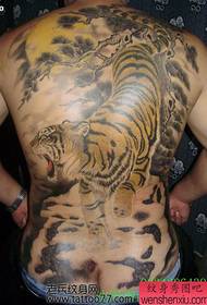hane gillar Fullt tillbaka ner tiger tiger tatuering mönster