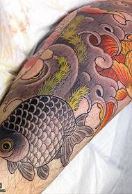 小腿的鲤鱼纹身纹身图案