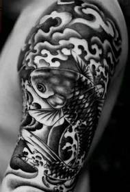modello del tatuaggio del calamaro del braccio