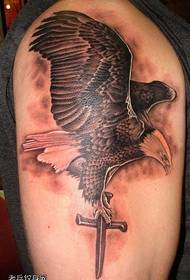 шема на орел крстот тетоважа