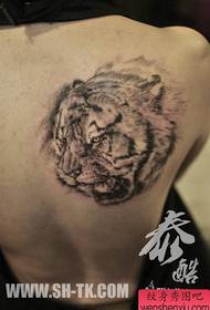 vyriški pečiai atvėsta populiarus tigro galvos tatuiruotės modelis