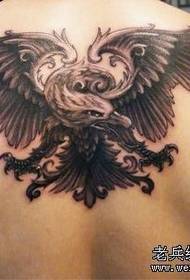 Modèl tato Eagle: tounen dèyè modèl tatoo
