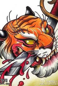 dažytos peilio erškėčio Tigro burnos rankraštinio tatuiruotės raštas