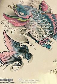 muundo wa rangi ya squid tattoo
