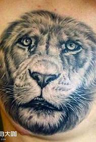 tetovanie hrudný lev