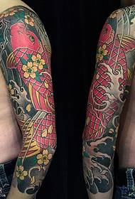 rameno červené koi tetování vzor