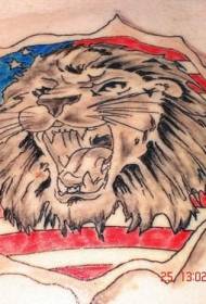 rangi ya nyuma Roaring simba na tattoo ya bendera ya Amerika