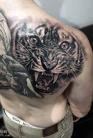 feroce modello di tatuaggio di tigre in discesa