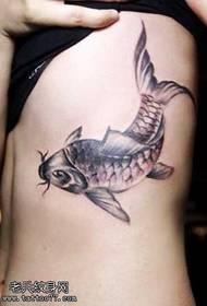 Taille Squid Tattoo Muster