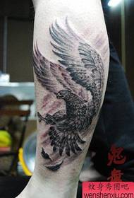 крутая мода татуировки орел для мужских ног