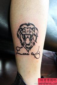 Nohy klasický pohledný totem lví hlava tetování vzor