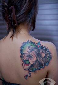Девојке на рамену, класични ретро модел лавова тетоважа на глави