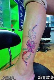 wzór tatuażu kalmary kwiat nogi