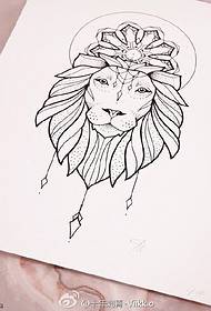手稿線獅子王紋身圖案