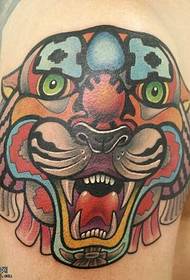 Modello di tatuaggio tigre braccio colore