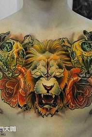 disegno del tatuaggio leone petto d'oro