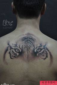 handsome back tiger head tattoo pattern