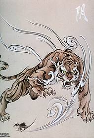veteraan tattoo een dominant tijger tattoo patroon