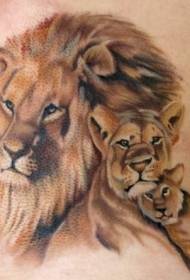 Pattern realistici di tatuaggi di famiglia di leoni realistici