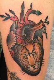 leone di bracciu culuritu cù un mudellu di tatuaggi di cori