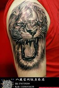 muški krak domineering super zgodan lavovski uzorak tetovaža glave