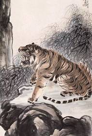 lukisan tinta pola tato harimau