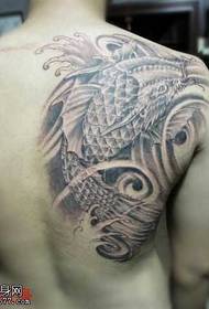 modello tatuaggio calamari posteriore