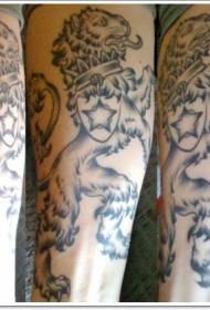 käsivarsi musta harmaa söpö boheemi leijona tatuointi