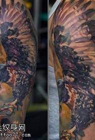 patrón de tatuaje de aguia realista