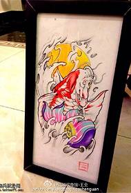 Kolor ang paghanduraw sa tradisyonal nga squid lotus tattoo nga manuskrito